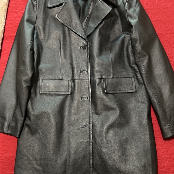 Coat - Picture 1 of 3